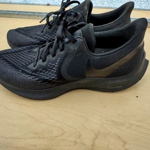 MENS NIKE ZOOM WINFLO 'TRIPLE BLACK'